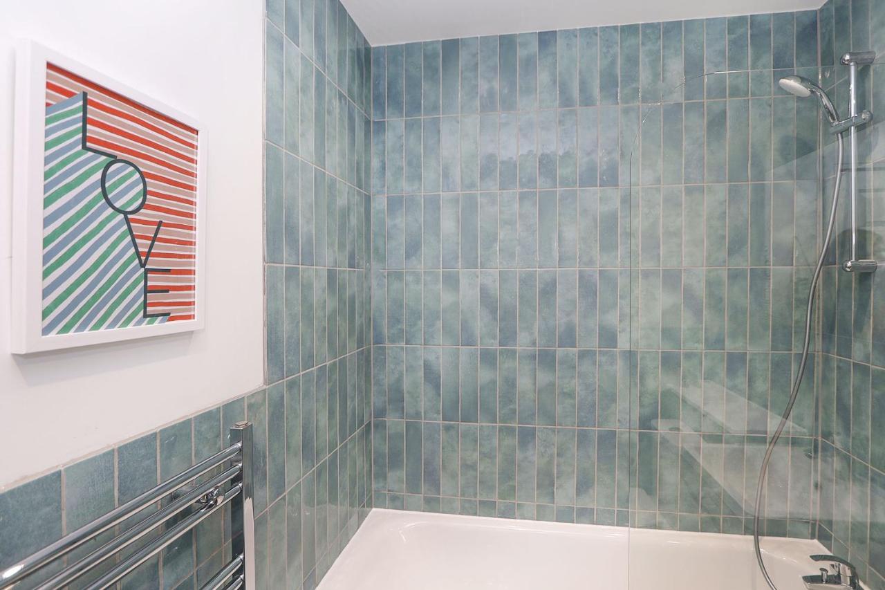 The London Secret, 1 Bed Flat With Patio - Zone 2 Apartment ภายนอก รูปภาพ